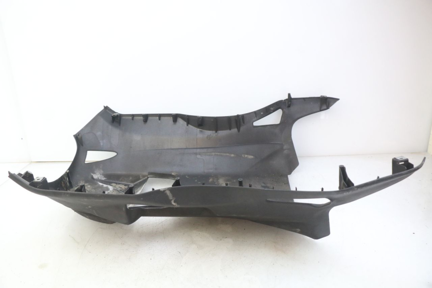 photo de BAJO DEL CHASIS APRILIA ATLANTIC 500 (2002 - 2003) - Características distintivas