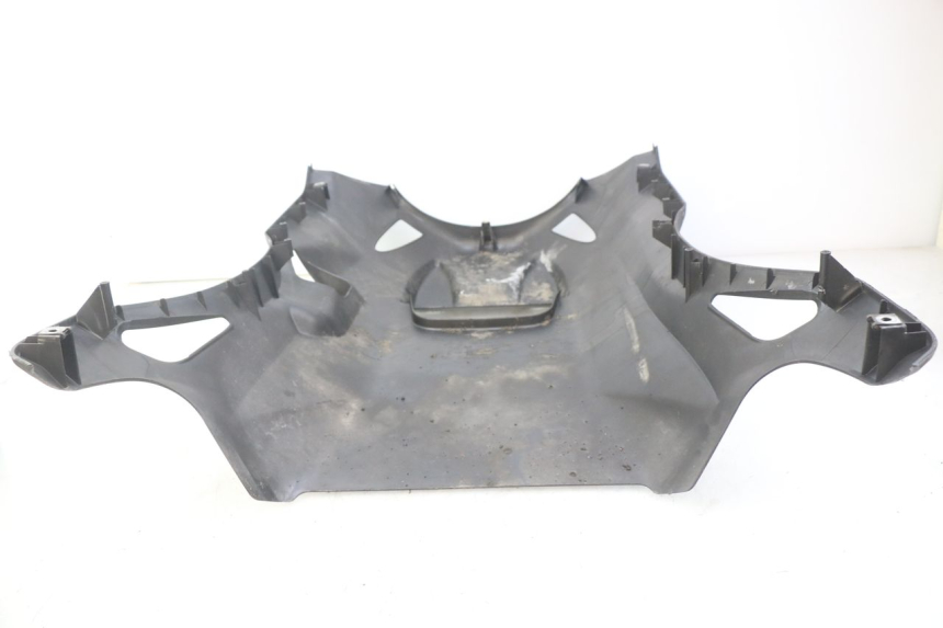 photo de BAJO DEL CHASIS APRILIA ATLANTIC 500 (2002 - 2003) - Detalles de los puntos de fijación