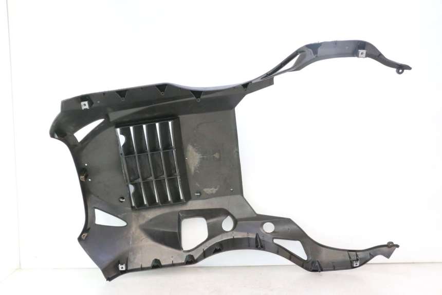 photo de BAJO CARENADO APRILIA ATLANTIC S 125 (2010 - 2013) - Detalles de los puntos de fijación