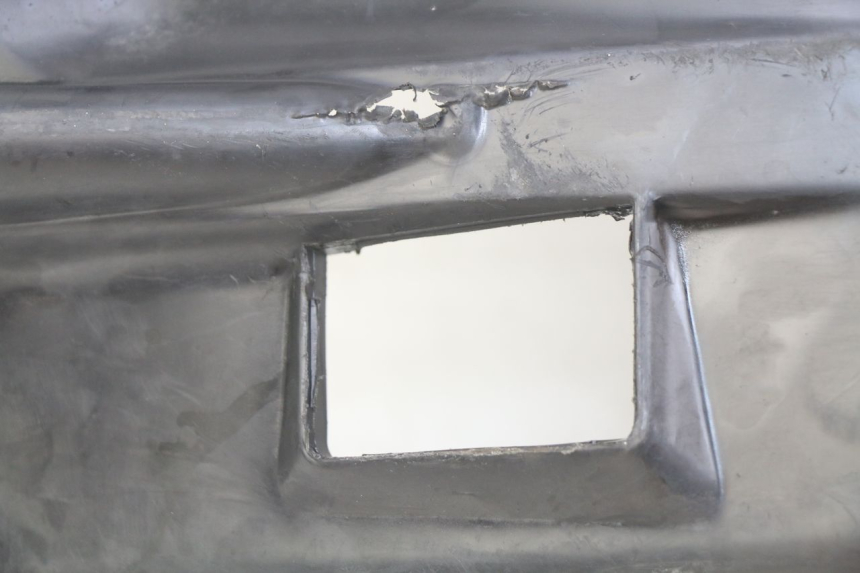 photo de FALDONES MBK BOOSTER SPIRIT 50 (1999 - 2003) - Detalles de los puntos de fijación