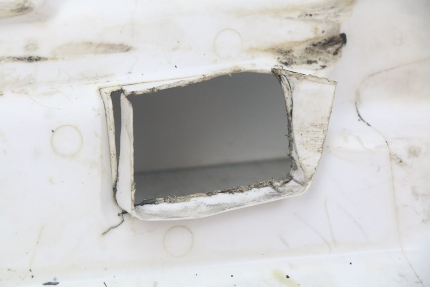 photo de FALDONES MBK BOOSTER SPIRIT NAKED 50 (2004 - 2017) - Otra perspectiva