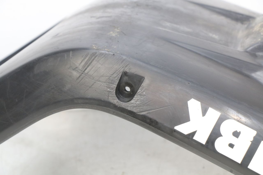 photo de FALDONES MBK BOOSTER SPIRIT NAKED 50 (2004 - 2017) - Detalles de los puntos de fijación