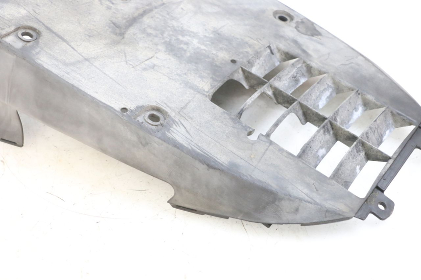 photo de BAJO DE CHASIS SUZUKI BURGMAN 125 (2007 - 2014) - Estado de la superficie y material