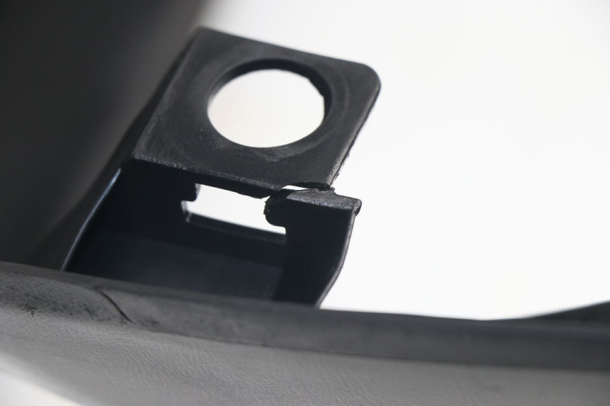 photo de BAJO CARENADO YAMAHA BW'S BWS 125 (2010 - 2013) - Detalle de la pieza