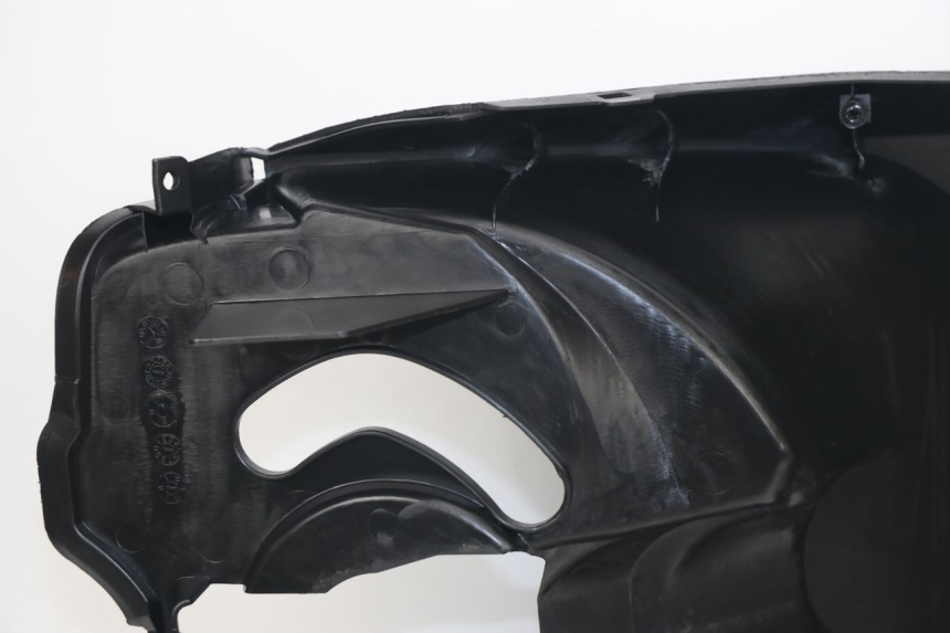 photo de BAJO CARENADO YAMAHA BW'S BWS 125 (2010 - 2013) - Primer plano técnico