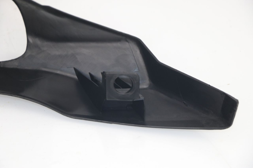 photo de BAJO CARENADO YAMAHA BW'S BWS 125 (2010 - 2013) - Detalles de los puntos de fijación