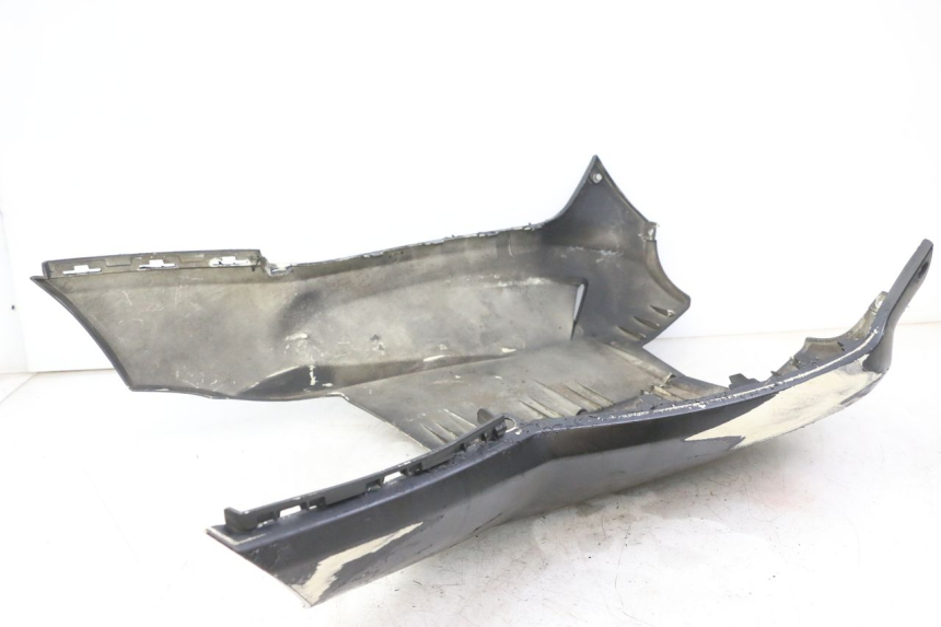 photo de BAJO DEL CHASIS PEUGEOT CITYSTAR 50 (2013 - 2017) - Primer plano técnico