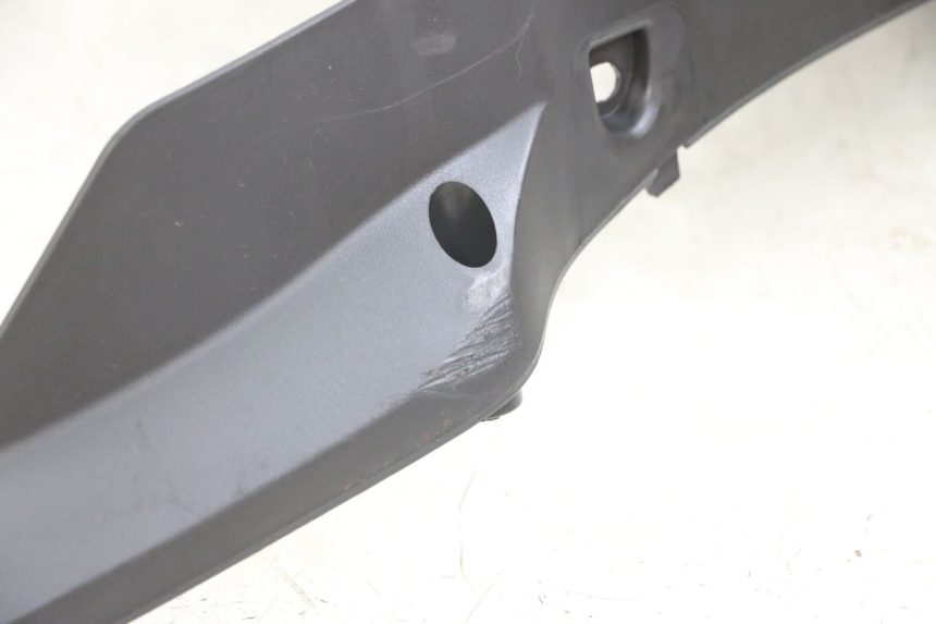 photo de BAJO DEL CHASIS SYM CROX 4T 50 (2016 - 2023) - Primer plano técnico