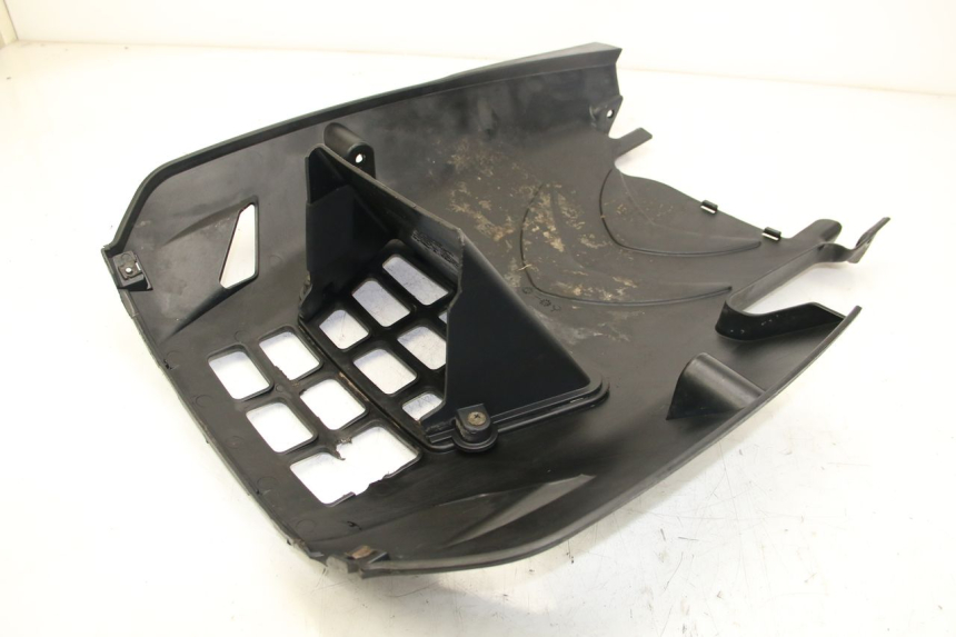 photo de BAJO DEL CHASIS KYMCO DOWNTOWN ABS 125 (2015 - 2017) - Enfoque en la estructura