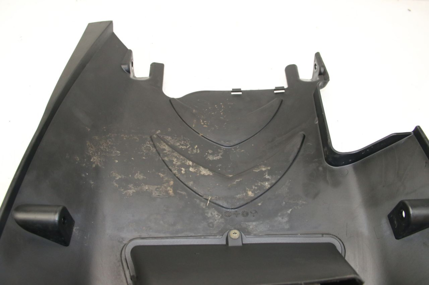 photo de BAJO DEL CHASIS KYMCO DOWNTOWN ABS 125 (2015 - 2017) - Detalles de los puntos de fijación