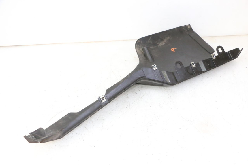 photo de BAJO CARENADO DERECHA QUADRO 4 4D 350 (2015 - 2018) - Otra vista del artículo