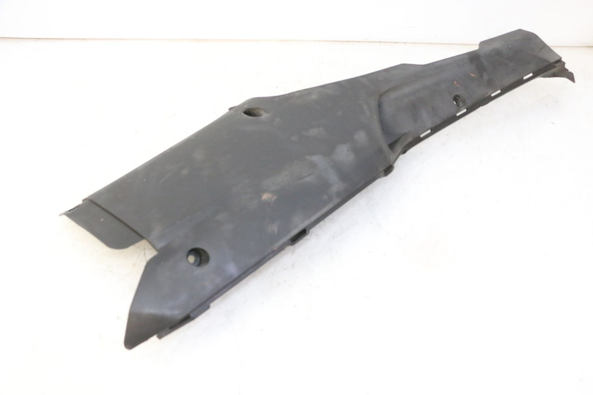 photo de BAJO CARENADO DERECHA QUADRO 4 4D 350 (2015 - 2018) - Otra perspectiva