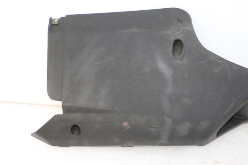 photo de BAJO CARENADO DERECHA QUADRO 4 4D 350 (2015 - 2018) - Vista general del producto