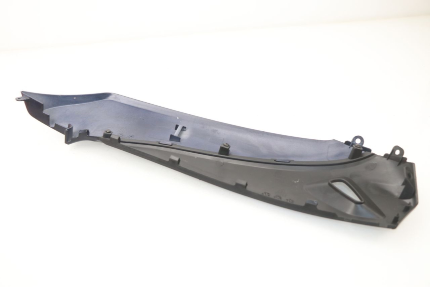 photo de BAJO CARENADO DERECHA KYMCO AGILITY CITY 16P 125 (2015 - 2021) - Otra vista del artículo