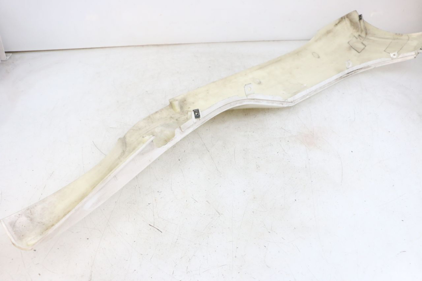 photo de FALDóN DERECHO JONWAY AZTRAL 125 (2008 - 2017) - Detalle de la pieza