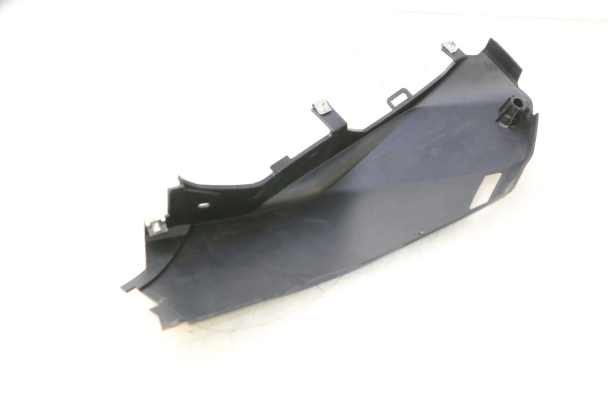 photo de BAJO CARENADO DERECHA BMW C SPORT 650 (2015 - 2021) - Características distintivas