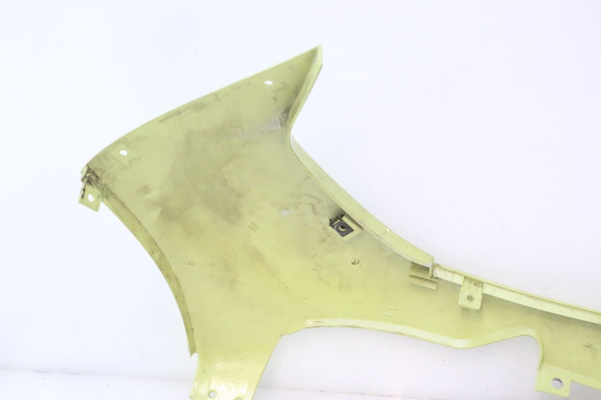 photo de FALDóN LATERAL DERECHO BMW C1 125 (2000 - 2003) - Detalles de los puntos de fijación