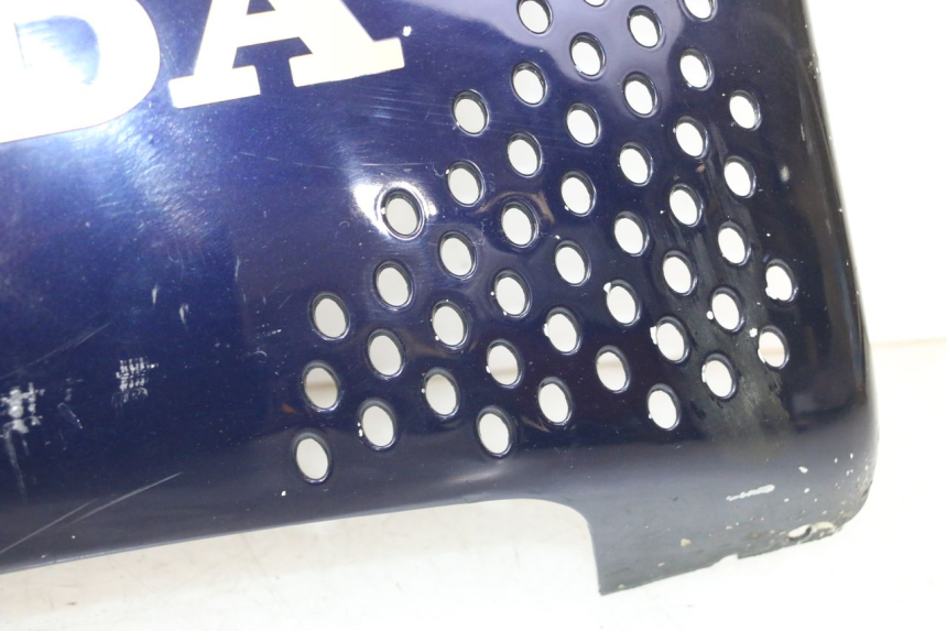 photo de BAJO CARENADO DERECHA HONDA CBR RR FIREBLADE 900 (1992 - 1994) - Primer plano de alta resolución
