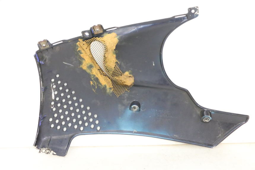 photo de BAJO CARENADO DERECHA HONDA CBR RR FIREBLADE 900 (1992 - 1994) - Primer plano técnico