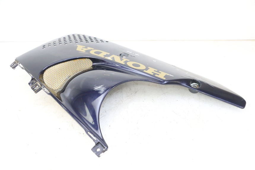 photo de BAJO CARENADO DERECHA HONDA CBR RR FIREBLADE 900 (1992 - 1994) - Detalles de los puntos de fijación