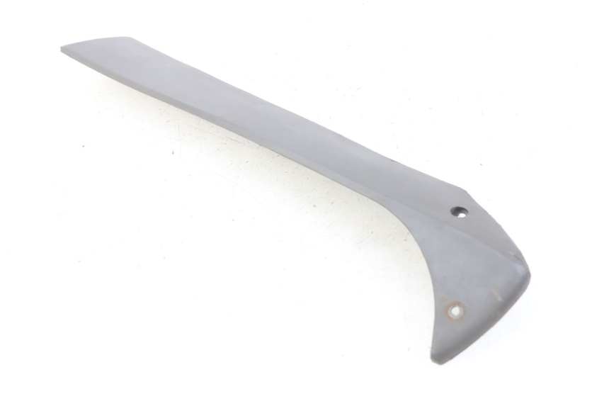 photo de FALDóN LATERAL DERECHO SUZUKI CP 80 (1985 - 1996) - Primer plano técnico