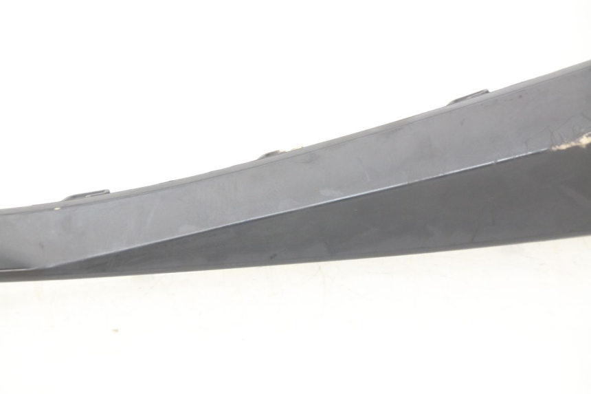 photo de FALDóN LATERAL DERECHO JM MOTORS EVOLIS 4T 50 (2018 - 2022) - Detalles de los puntos de fijación