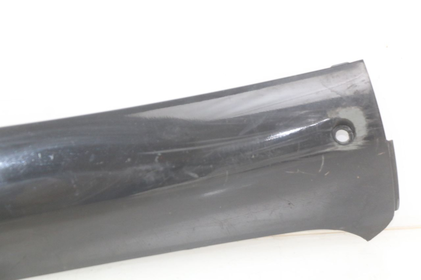 photo de FALDóN LATERAL DERECHO SYM FIDDLE 2 125 (2010 - 2013) - Marcados y referencias originales