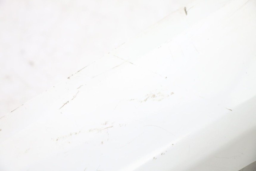 photo de FALDóN LATERAL DERECHO SYM FIDDLE 3 III 125 (2014 - 2020) - Primer plano técnico