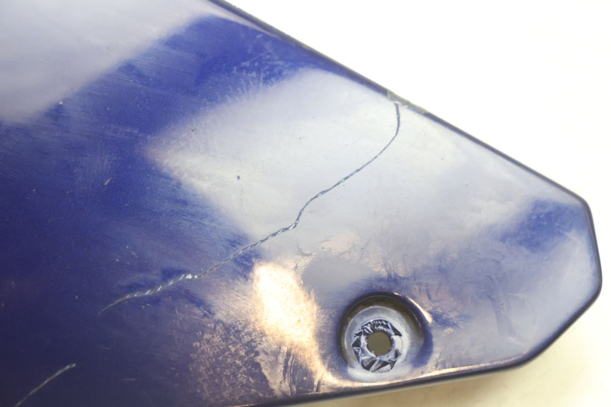 photo de BAJO CARENADO DERECHA YAMAHA FJR 1300 (2001 - 2005) - Detalles de los puntos de fijación