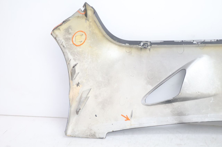 photo de BAJO CARENADO DERECHA HONDA FJS SILVER WING SILVERWING 400 (2005 - 2008) - Marcados y referencias originales
