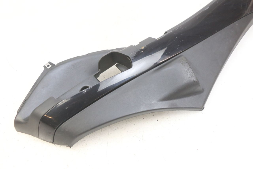 photo de FALDóN LATERAL DERECHO PIAGGIO FLY 4T 50 (2013 - 2017) - Detalle de la pieza