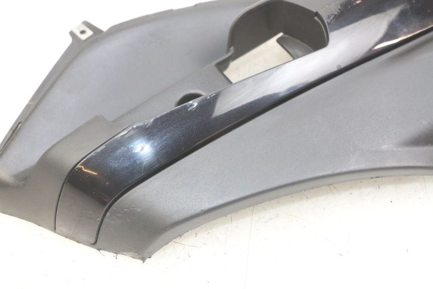 photo de FALDóN LATERAL DERECHO PIAGGIO FLY 4T 50 (2013 - 2017) - Zoom estado de uso