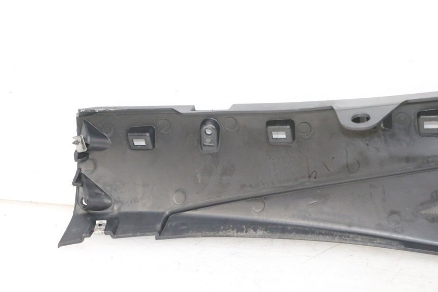 photo de FALDóN LATERAL DERECHO PIAGGIO FLY 4T 50 (2013 - 2017) - Vista general del producto