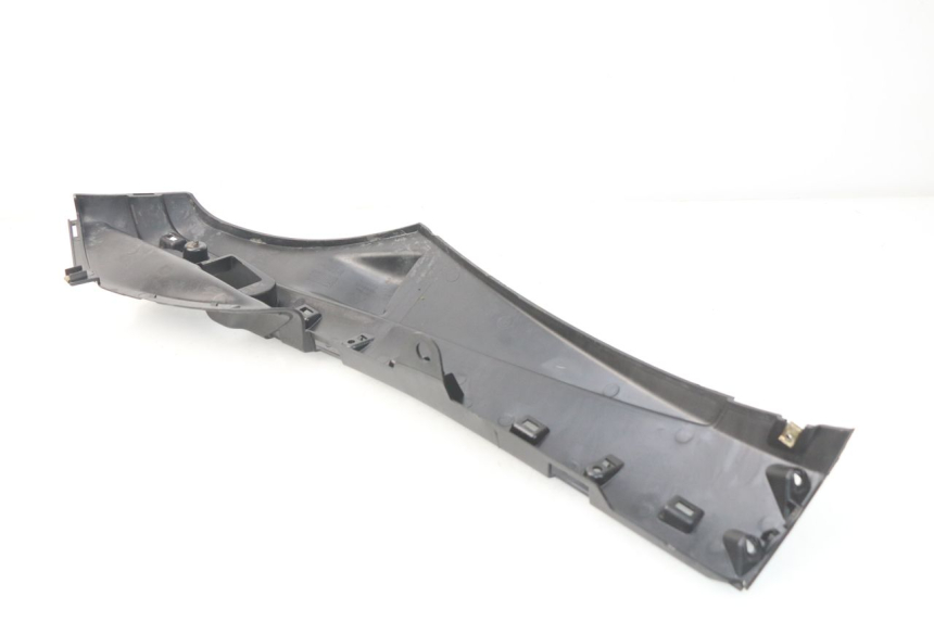 photo de BAJO CARENADO DERECHA PIAGGIO FLY IE 125 (2012 - 2017) - Otra perspectiva