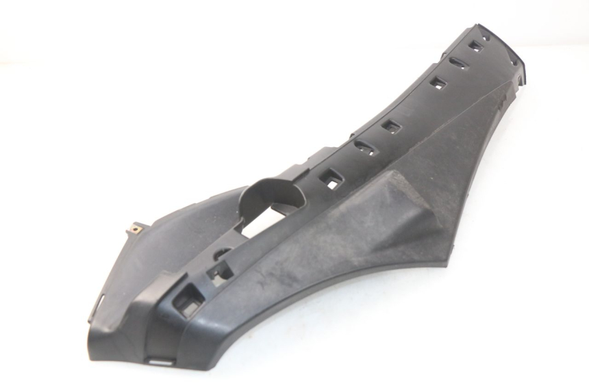 photo de BAJO CARENADO DERECHA PIAGGIO FLY IE 125 (2012 - 2017) - Vista general del producto