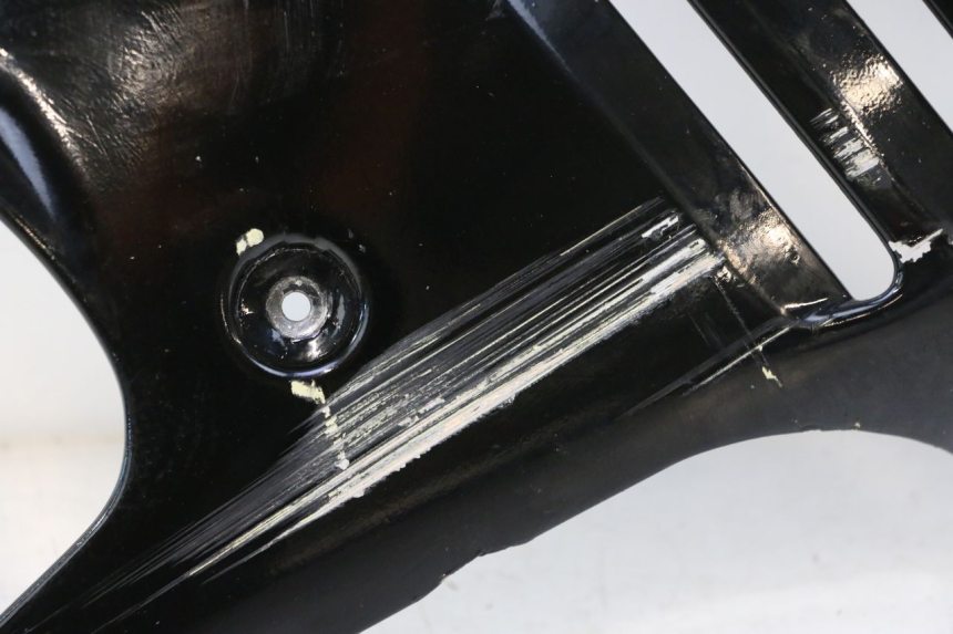 photo de BAJO CARENADO DERECHA SUZUKI GSX F GSXF 750 (1988 - 1998) - Otra vista del artículo