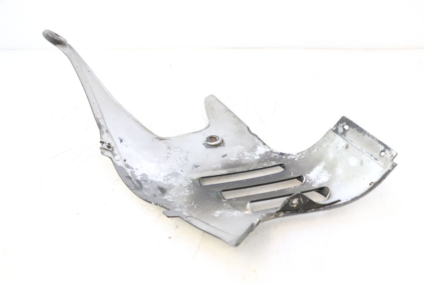 photo de BAJO CARENADO DERECHA SUZUKI GSX F GSXF 750 (1988 - 1998) - Primer plano técnico