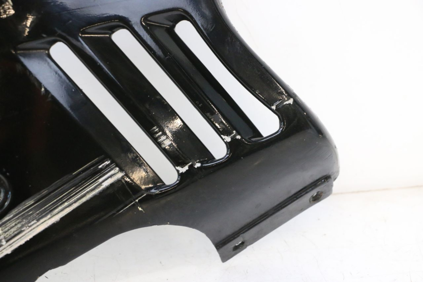 photo de BAJO CARENADO DERECHA SUZUKI GSX F GSXF 750 (1988 - 1998) - Marcados y referencias originales