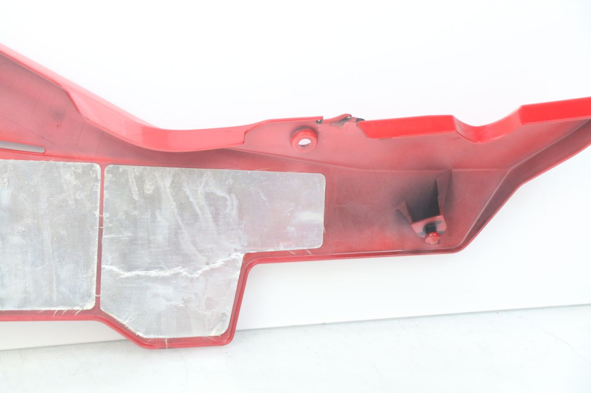 photo de BAJO CARENADO DERECHA SUZUKI GSX-R GSXR 750 (2011 - 2016) - Detalles de los puntos de fijación