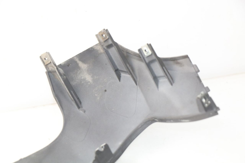 photo de BAJO CARENADO DERECHA SYM GTS EFI ABS 125 (2012 - 2016) - Primer plano técnico