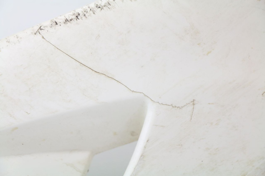 photo de BAJO CARENADO DERECHA PEUGEOT JET FORCE CARBU 50 (2003 - 2016) - Marcados y referencias originales