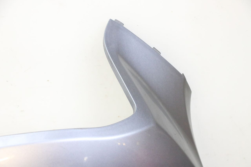 photo de BAJO CARENADO DERECHA SYM JOYMAX 125 (2010 - 2017) - Zoom sobre los componentes