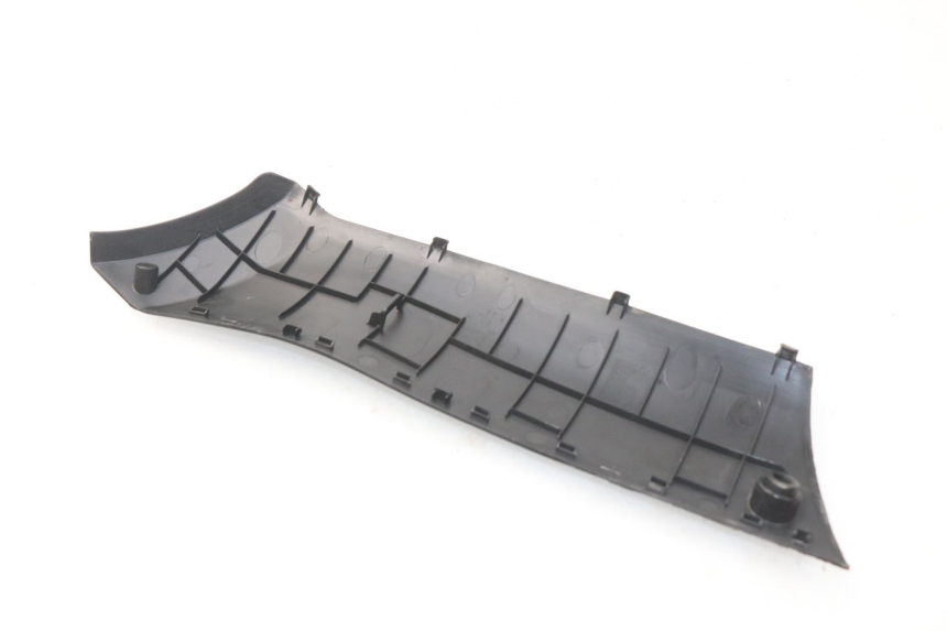 photo de FALDóN LATERAL DERECHO PEUGEOT KISBEE 2T 50 (2010 - 2017) - Vista general del producto