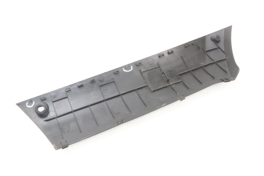 photo de FALDóN LATERAL DERECHO PEUGEOT KISBEE 2T 50 (2010 - 2017) - Zoom estado de uso