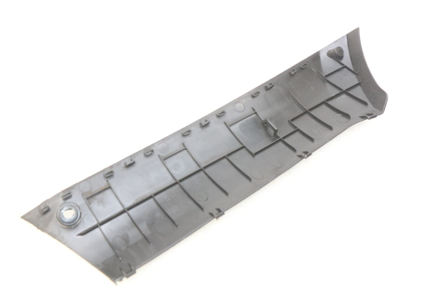 photo de FALDóN LATERAL DERECHO PEUGEOT KISBEE 2T 50 (2010 - 2017) - Zoom estado de uso