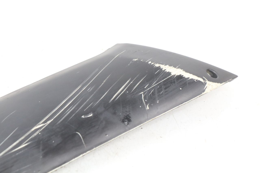 photo de FALDóN LATERAL DERECHO PEUGEOT KISBEE 4T 50 (2018 - 2022) - Zoom estado de uso