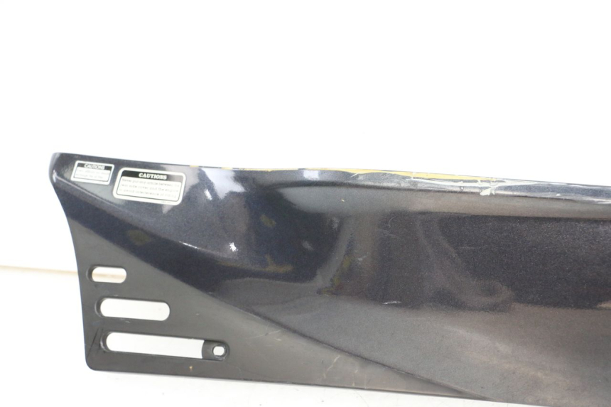 photo de BAJO CARENADO DERECHA KYMCO XCITING 500 (2007 - 2010) - Zoom sobre los componentes