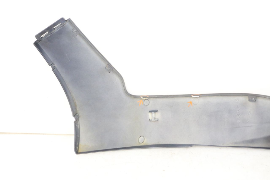 photo de BAJO CARENADO DERECHA KYMCO XCITING 500 (2007 - 2010) - Marcados y referencias originales