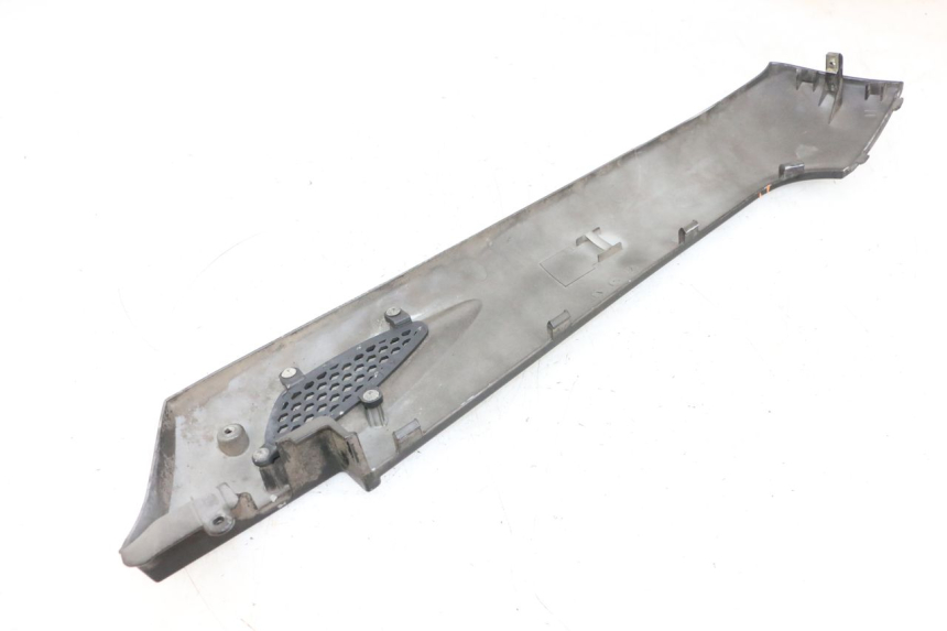 photo de FALDóN LATERAL DERECHO KYMCO LIKE 125 (2009 - 2016) - Detalle de la pieza