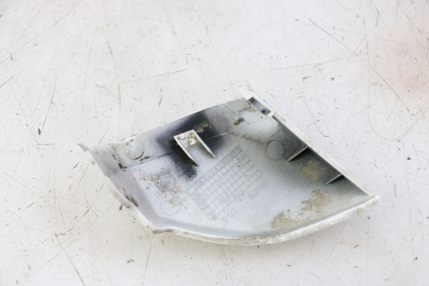 photo de BAJO CARENADO DERECHA PIAGGIO LXV 4T 50 (2009 - 2013) - Detalle de la pieza